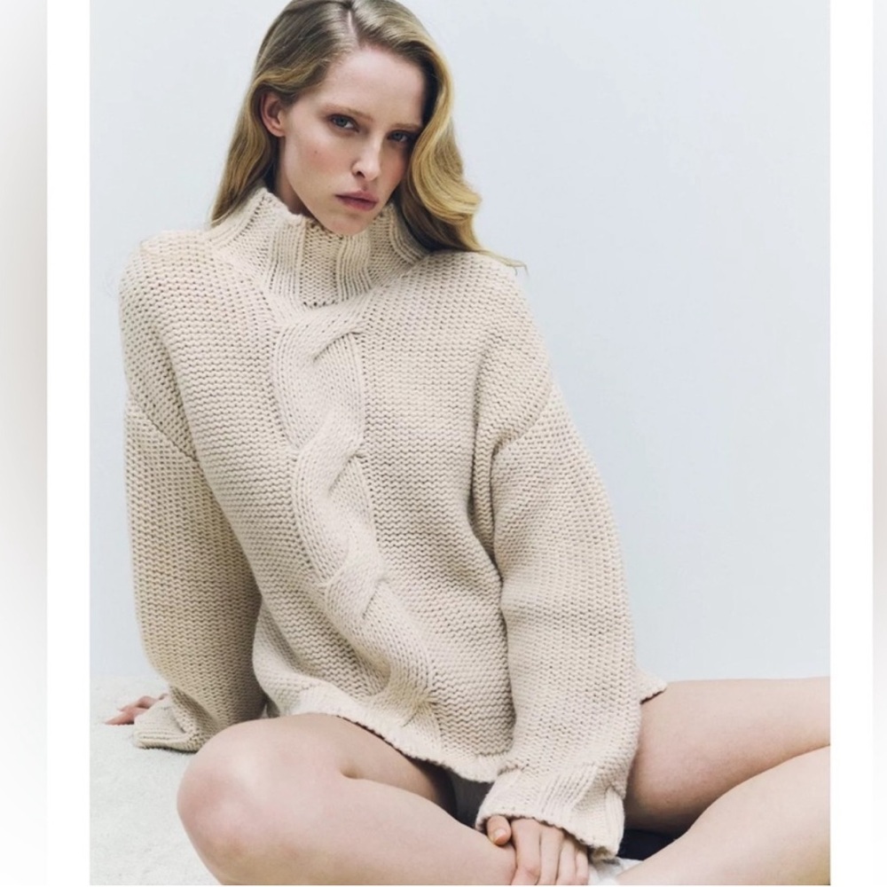 ZARA Chunky Cable Knit Sweater in Alpaca Wool Blend size Small